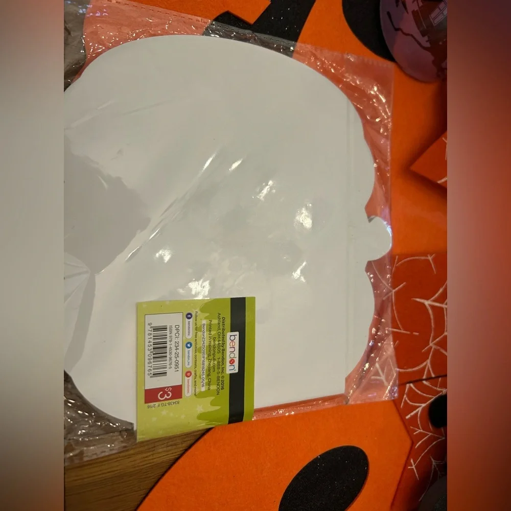 HALLOWEEN Decorations - 20 Pieces!
